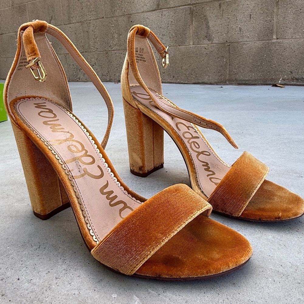 SAM EDELMAN Yaro Velvet Sandals